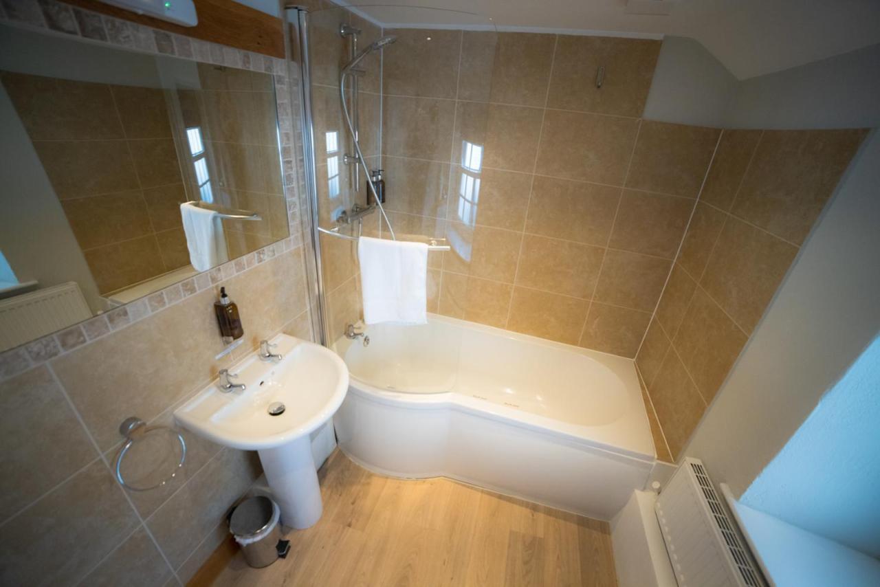 Bampton Village Shop Accommodation Esterno foto